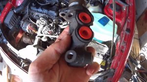 Уходит педаль тормоза? Проверка главного тормозного ГТЦ без снятия с автомобиля