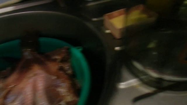 Как Вымачивать солёную рыбу. смотреть онлайн