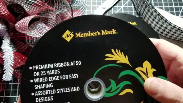 Mesh Ruffle Wreath Tutorial [with 30 Inch Ruffles]