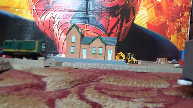 Железная дорога и поезд Томас и его друзья Макс играет в игрушки видео для детей смотреть онлайн