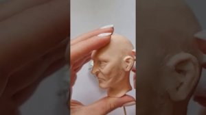 Леплю уши из полимерной глины