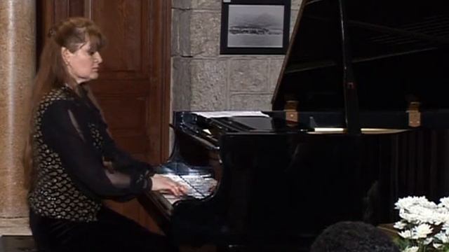 Kovrikova Ekaterina - Franz Liszt/Niccolo Paganini "La Campanella" смотреть онлайн