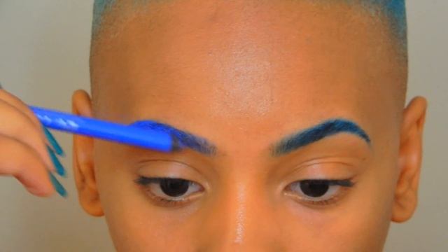 Colored Brows Tutorial | Eyeshadow vs. Eyeliner смотреть онлайн