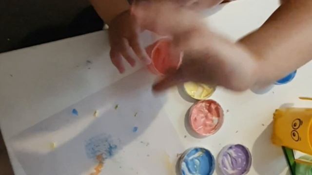 чем занять ребёнка двух-трех лет на час смотреть онлайн