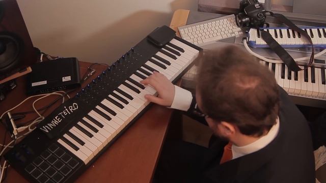 Despacito - 8 bit Version, as 80s Computer Game Music смотреть онлайн