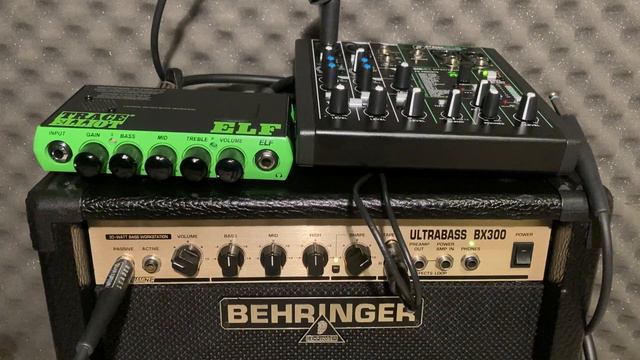 Behringer Ultrabass BX300 смотреть онлайн