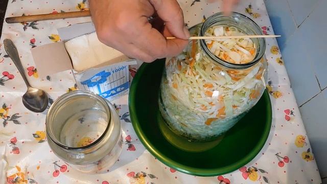 Проще, чем квашеная! Как засолить капусту в банке быстро и вкусно! смотреть онлайн