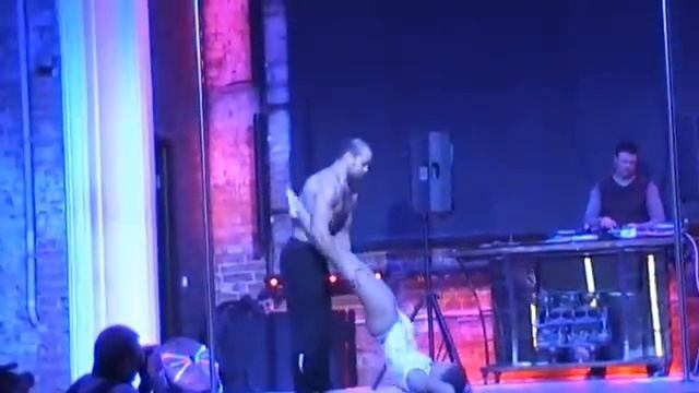 Марина&Богдан - Акробатический Дуэт на воздушном кольце смотреть онлайн