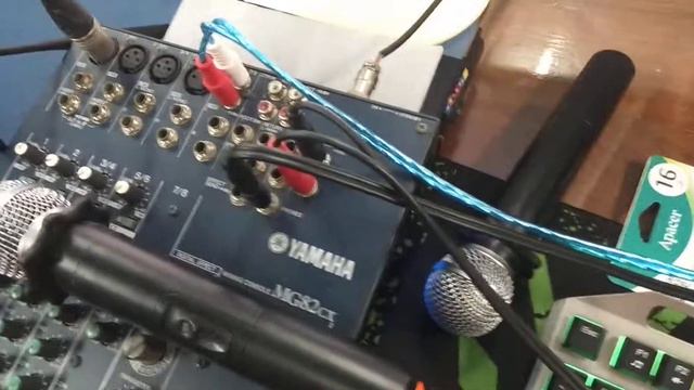 ลองไมค์กับมิกช์ YAMAHA รุ่น MG82cx นำเสียงสะใจมาก смотреть онлайн