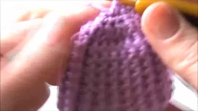 Шапочка для куклы крючком // мастер-класс toyfabric смотреть онлайн