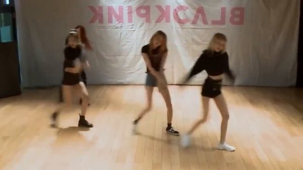 BLACKPINK 'Playing With Fire' mirrored Dance Practice
