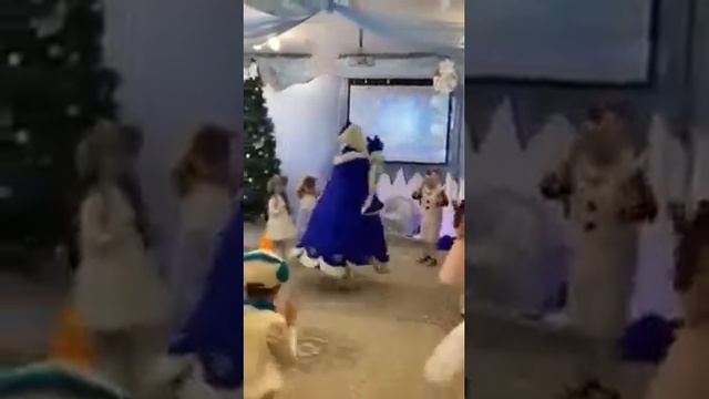 дед мороз зажигает?? смотреть онлайн