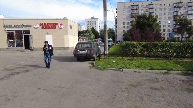 Блошиная торговля и памятник Цою на пр. Ветеранов Санкт-Петербург смотреть онлайн