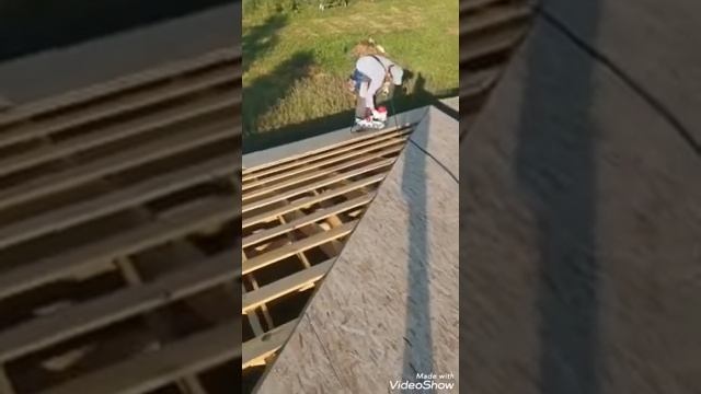 Вальмовая крыша из мягкой черепицы Дёке премиум цвет кофе смотреть онлайн