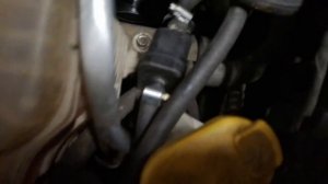 Замена груши и шлангов топливопровода К9К 1.5Dci Рено Лагуна 3