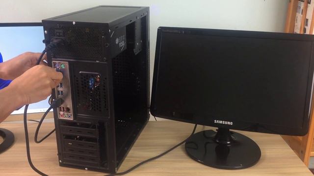 Используйте старый монитор в качестве второго монитора для вашего ПК смотреть онлайн