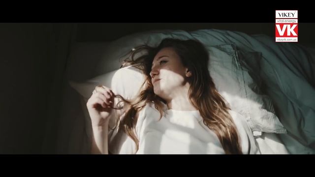 Очень хороший стих о любви «Ты еще найдешь своего человека», читает В.Корженевский (Vikey) смотреть онлайн