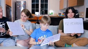 КТО ЛУЧШЕ знает Яндекс Алису ЧЕЛЛЕНДЖ мальчики ПРОТИВ девчонок от Картонка Family