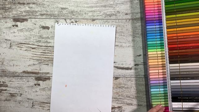 Новые книги и карандашики! Holbein 150 Artist's Coloured Pencils смотреть онлайн