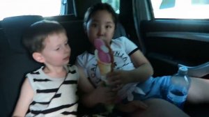 VLOG: Замерзли в аквапарке / Ночуем не дома