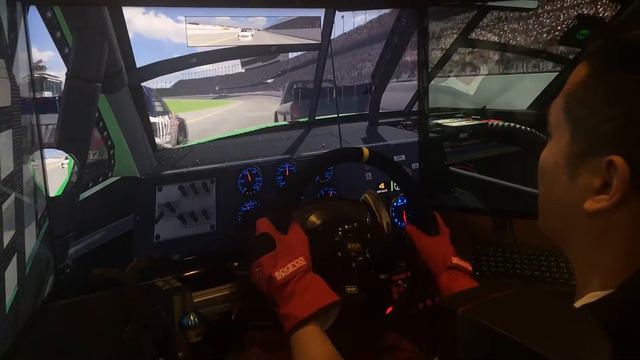 iRacing - Nascar Truck Series รถ: Chevrolet Silverado circa 2013 @ Daytona International Speedway смотреть онлайн