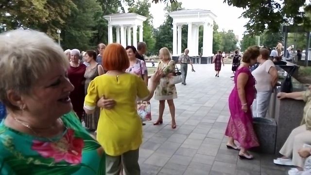 1478, 01.08.2021, город Орёл, парк, песня, Соловей, Не влюбляйтесь зимою, танцы, вальс, под гармошк смотреть онлайн