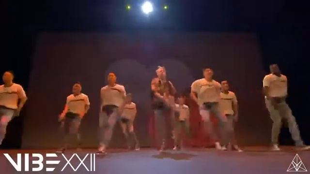 Шикарный танец - очень круто танцуют (лучшие приколы, смешные видео ролики) смотреть онлайн