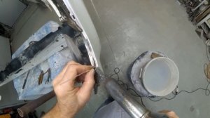 Как восстановить разорванные застёжки крепления современных бамперов автомобилей.