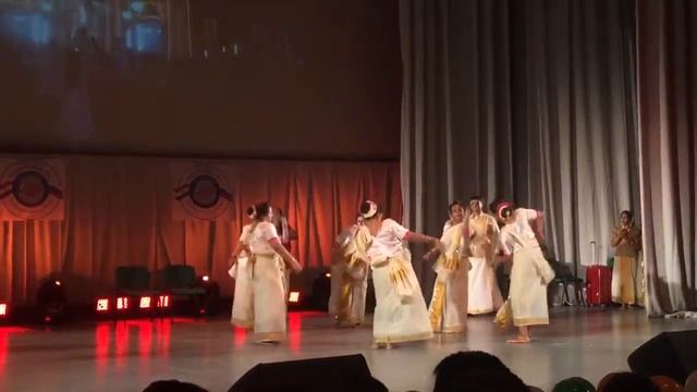 Фестиваль индийской культуры, Дед Мороз по-индийски смотреть онлайн