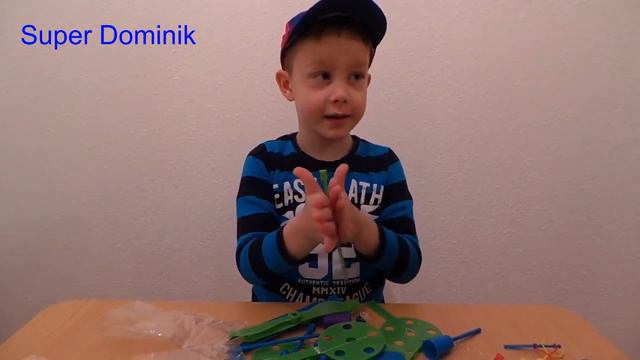 Супер Доминик играет Разные игры. Super Dominik spielt Verschiedene spiele смотреть онлайн