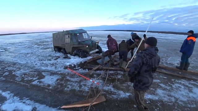 Провалился вездеход смотреть онлайн