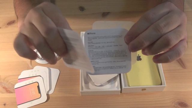 Unboxed : Apple iPhone 11 64 GB (Yellow) + First Boot-Up смотреть онлайн
