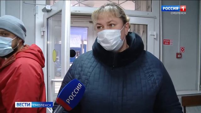 Сбой на «Госуслугах» заставил смолян вернуться к очередям в МРЭО смотреть онлайн