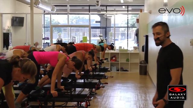 The EVO Wireless Fitness Headset Mic System from Galaxy Audio смотреть онлайн