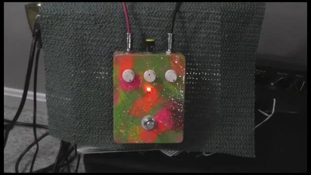 DOG TONE FUZZ TONE GUITAR PEDAL смотреть онлайн