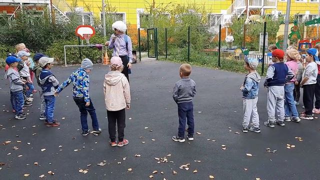 Развлечение ко Дню знаний "В гости к Знайке" смотреть онлайн