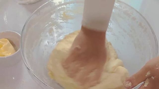 وصفات مامات كريمو | بريوش خفيف مثل القطن بمعنى الكلمة احسن من تع المحلات|خبز #خبز بريوش #بريوش смотреть онлайн