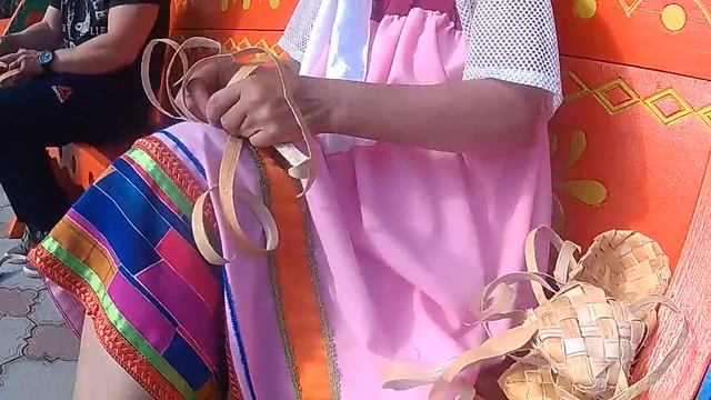 нужно идти с историей вногу, не отставая и не опережать! смотреть онлайн