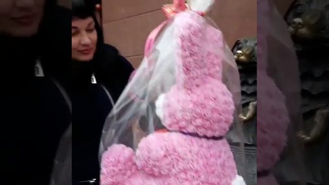 Мишка из роз хит продаж 2019 что подарить девушке, маме, на любой праздник смотреть онлайн