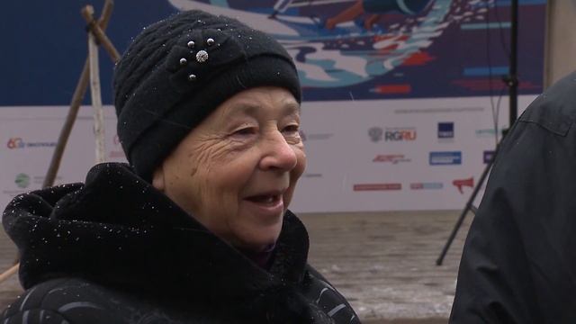 Жители и гости Москвы в восторге от дальневосточных деликатесов! смотреть онлайн