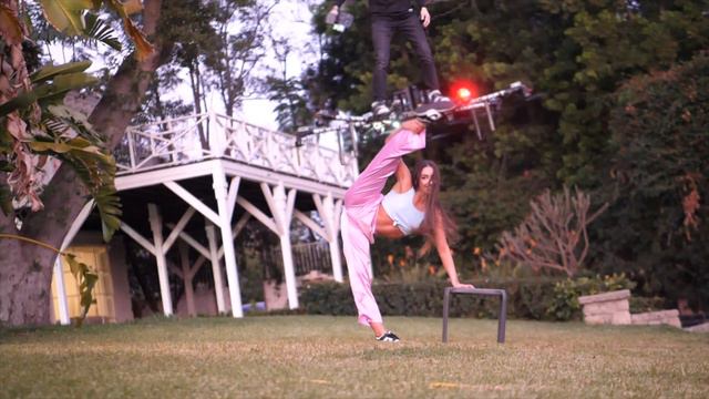 Flying on Snow in LA, Personal Aircraft Drone. Human Flight Machine - SkySurfer Hoverboard Manned смотреть онлайн