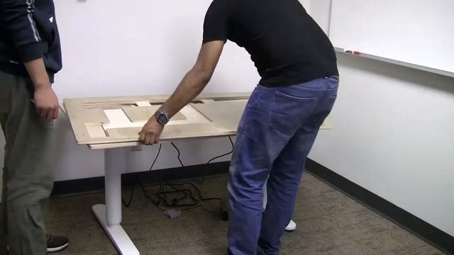 IoT Desk Timelapse смотреть онлайн