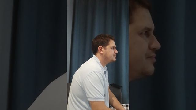 Я ваша тайна. Караоке классно спел смотреть онлайн