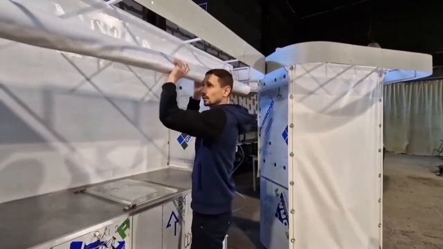 Ролл бар для уличной торговли с шторками для ночного хранения. смотреть онлайн