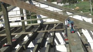 Монтаж стропил своими руками. Двускатная крыша. Холодный чердак.