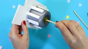 ОНА КРУТИТСЯ! ? СТИРАЛЬНАЯ МАШИНА для КУКОЛ ? СВОИМИ РУКАМИ DIY Мастер класс Анна Оськина