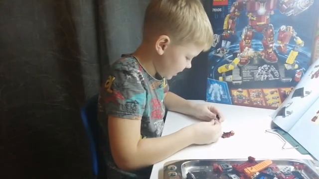 Lego Marvel Mark44:Hulkbuster сборка начало