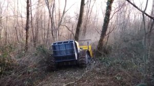 Профессиональная радиоуправляемая косилка робот RoboMAX