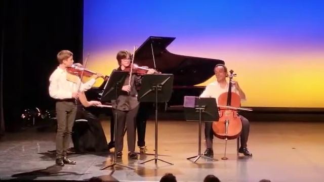 Tanghera (Erika Zoi) -Erika Zoi, Valeria Esposito, Leone Pini, Bruno Ispiola- смотреть онлайн