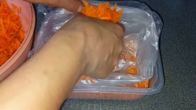 Замораживаем морковь и корневую петрушку на зиму. Удобный способ заморозки смотреть онлайн